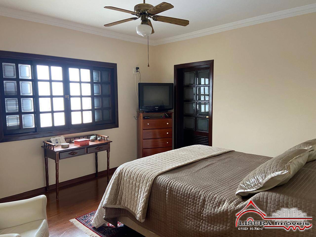 Casa à venda com 3 quartos, 600m² - Foto 37