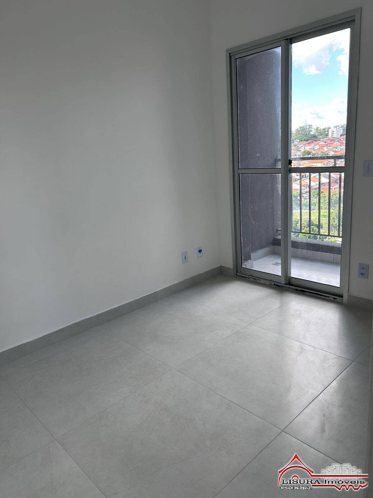 Apartamento à venda com 3 quartos, 69m² - Foto 2