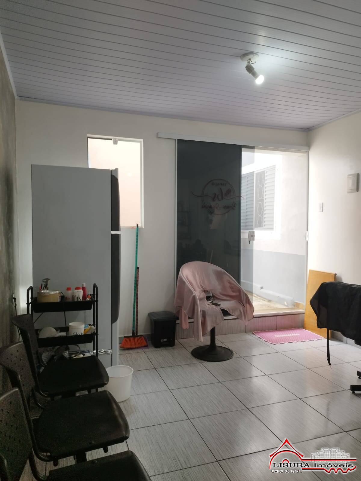 Casa à venda com 3 quartos, 85m² - Foto 4