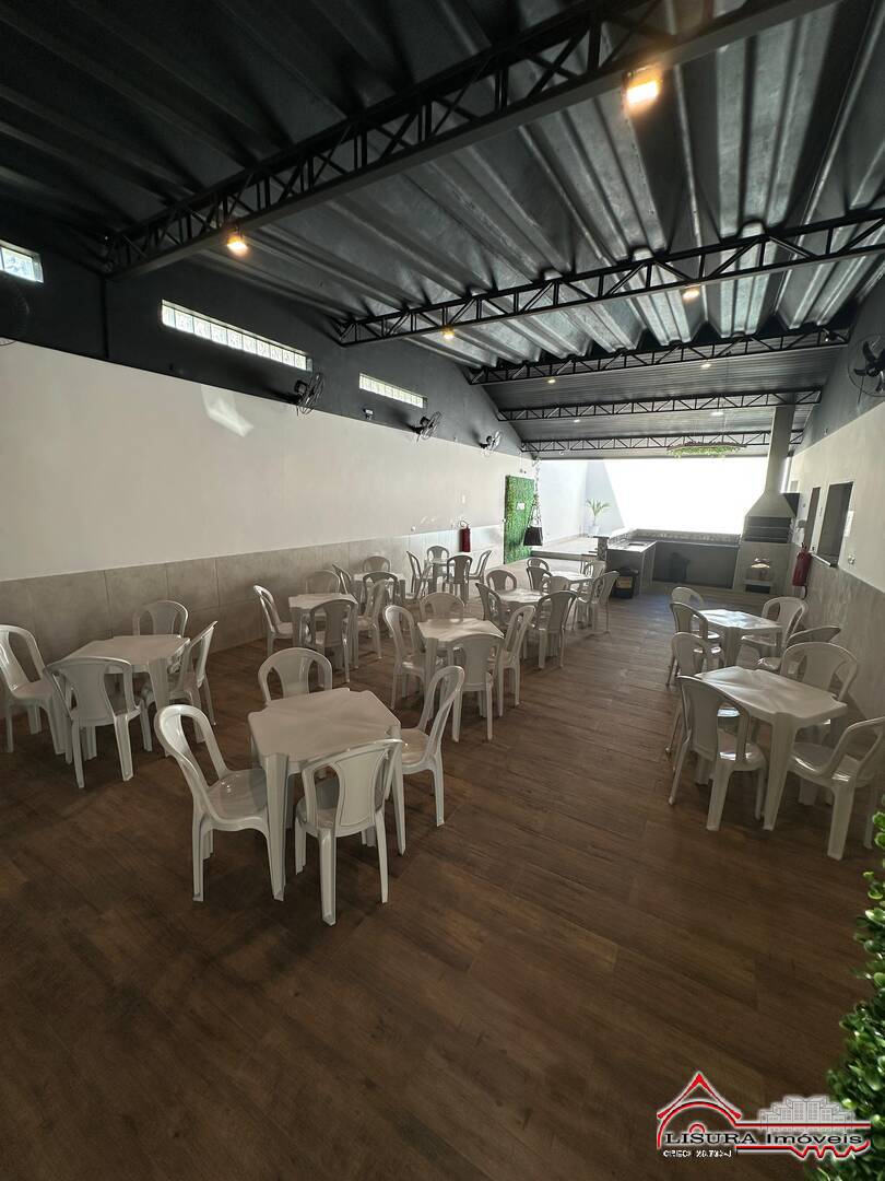 GALPÃO PARA FESTAS JA FUNCIONANDO A VENDA CENTRO JACAREI SP