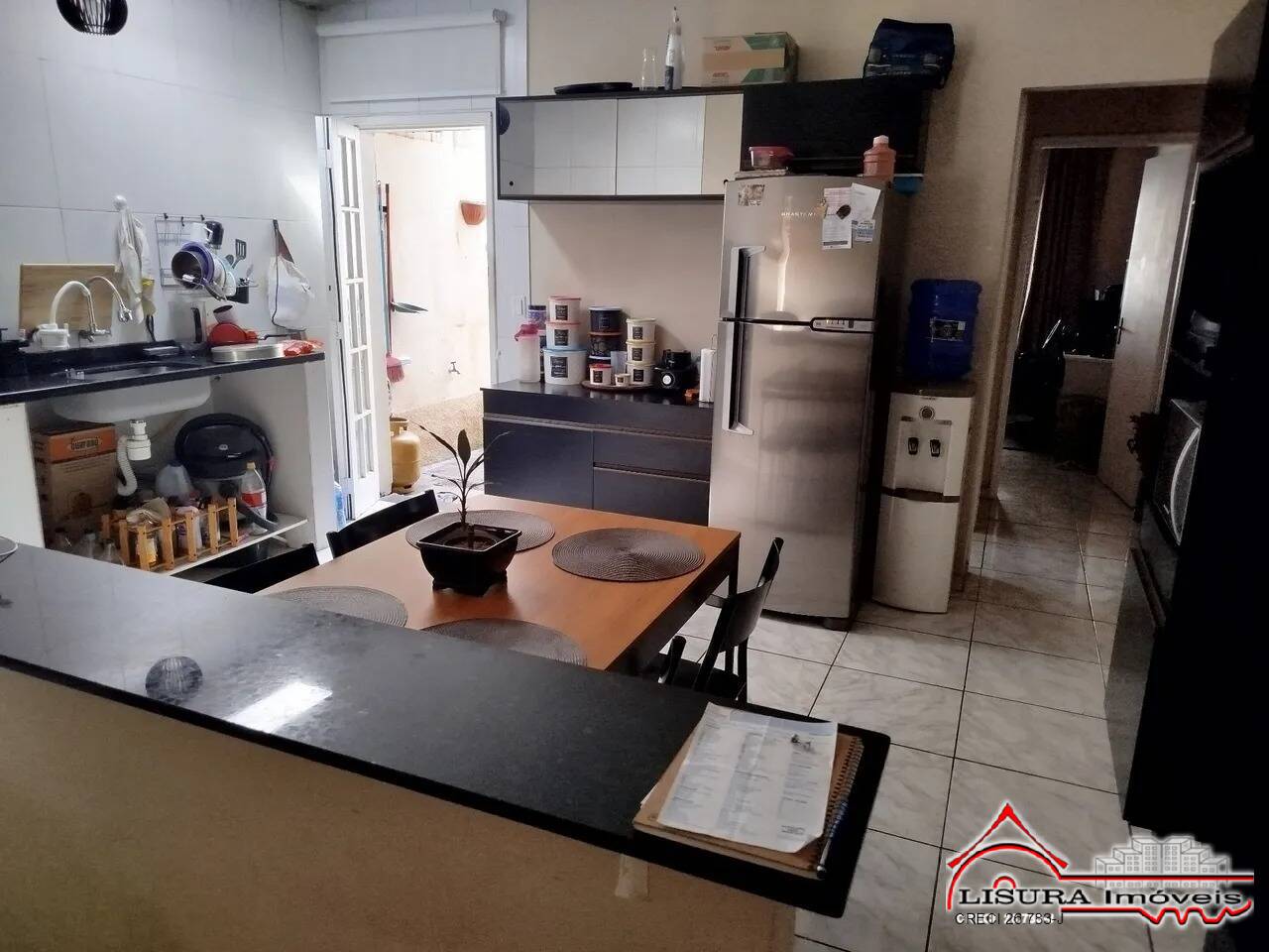 Casa para alugar com 2 quartos, 190m² - Foto 12