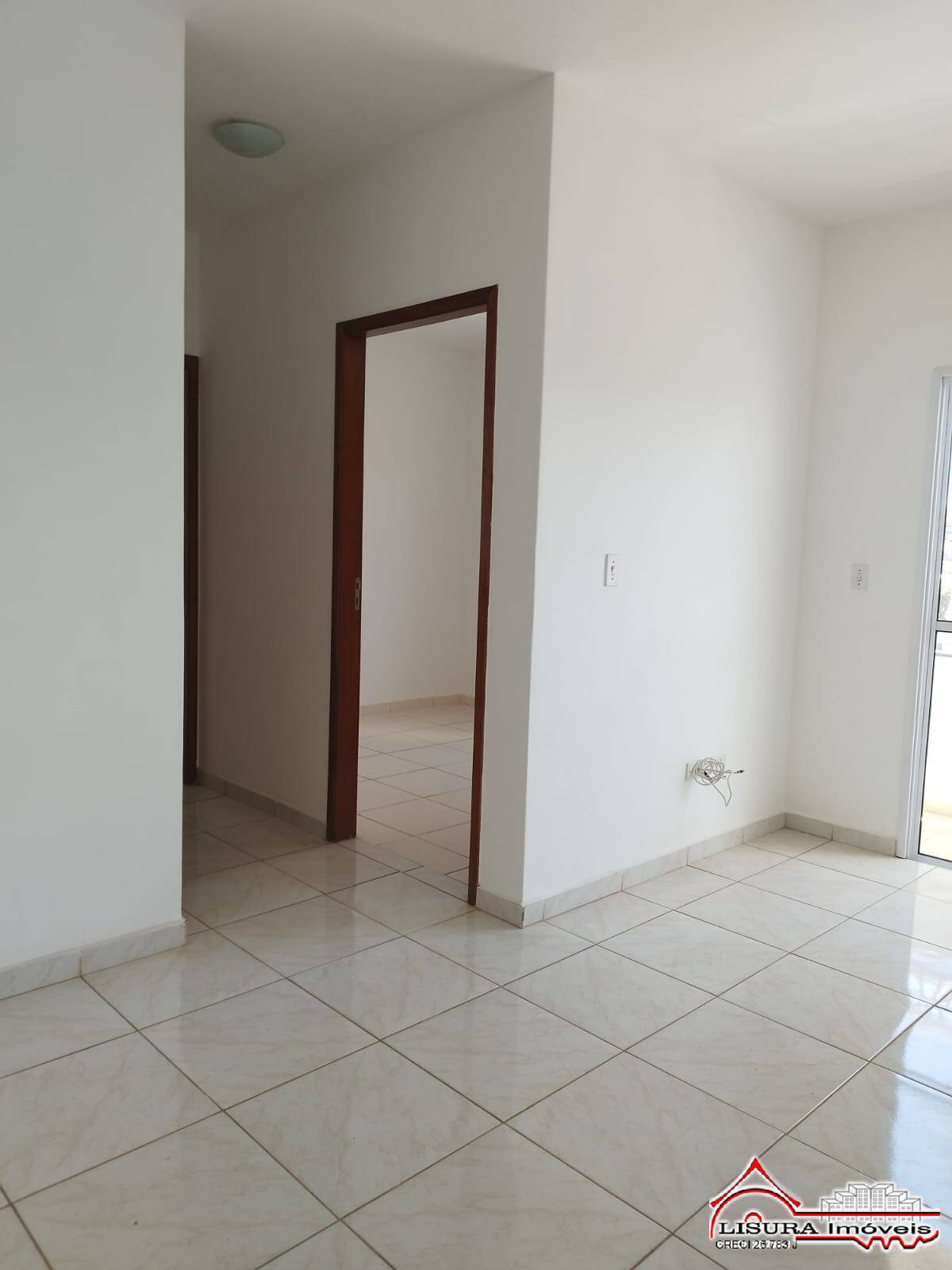 Apartamento para alugar com 2 quartos, 59m² - Foto 6
