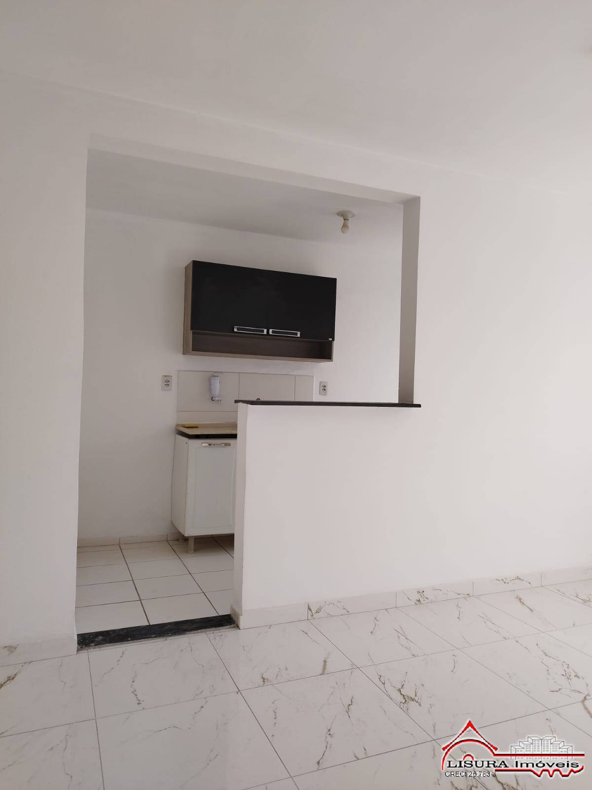 (I) APARTAMENTO A SAÍDA PARA SÃO JOSE DOS CAMPOS VALE VERDE LOCAÇÃO