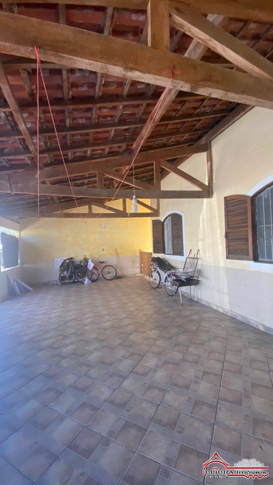 CASA A VENDA NO JD DO VALE JACAREI SP