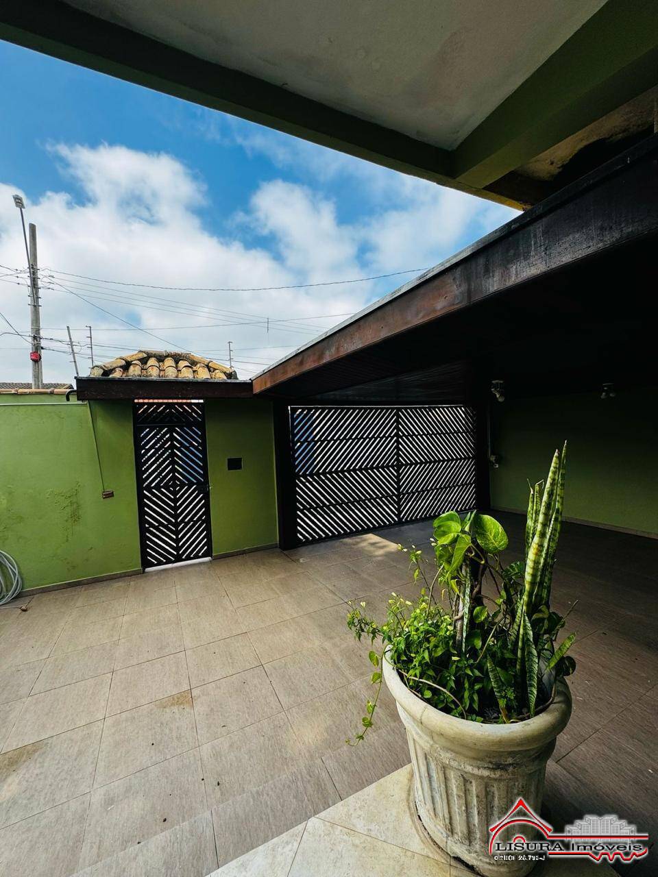 Casa à venda com 4 quartos, 260m² - Foto 3