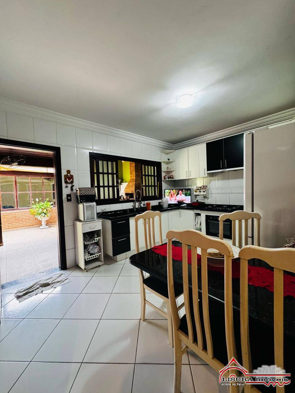 Casa à venda com 4 quartos, 260m² - Foto 19