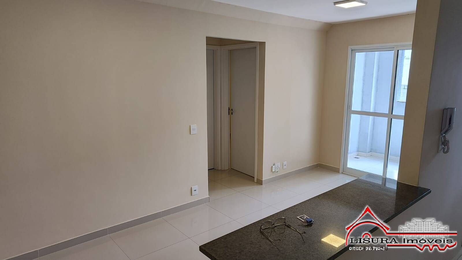 Apartamento à venda com 2 quartos, 53m² - Foto 2