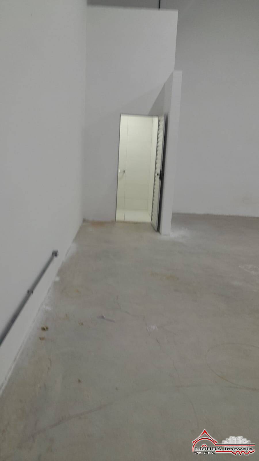 GALPÃO PARA LOCAÇÃO SANTO ANTONIO DA BOA VISTA JACAREI SP