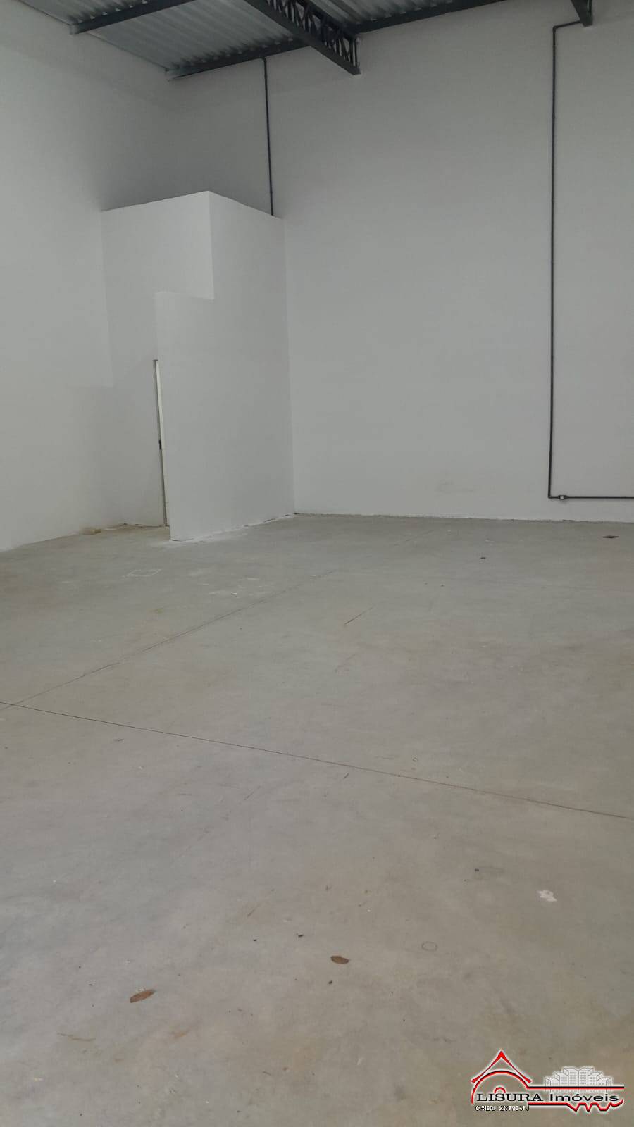 GALPÃO PARA LOCAÇÃO SANTO ANTONIO DA BOA VISTA JACAREI SP