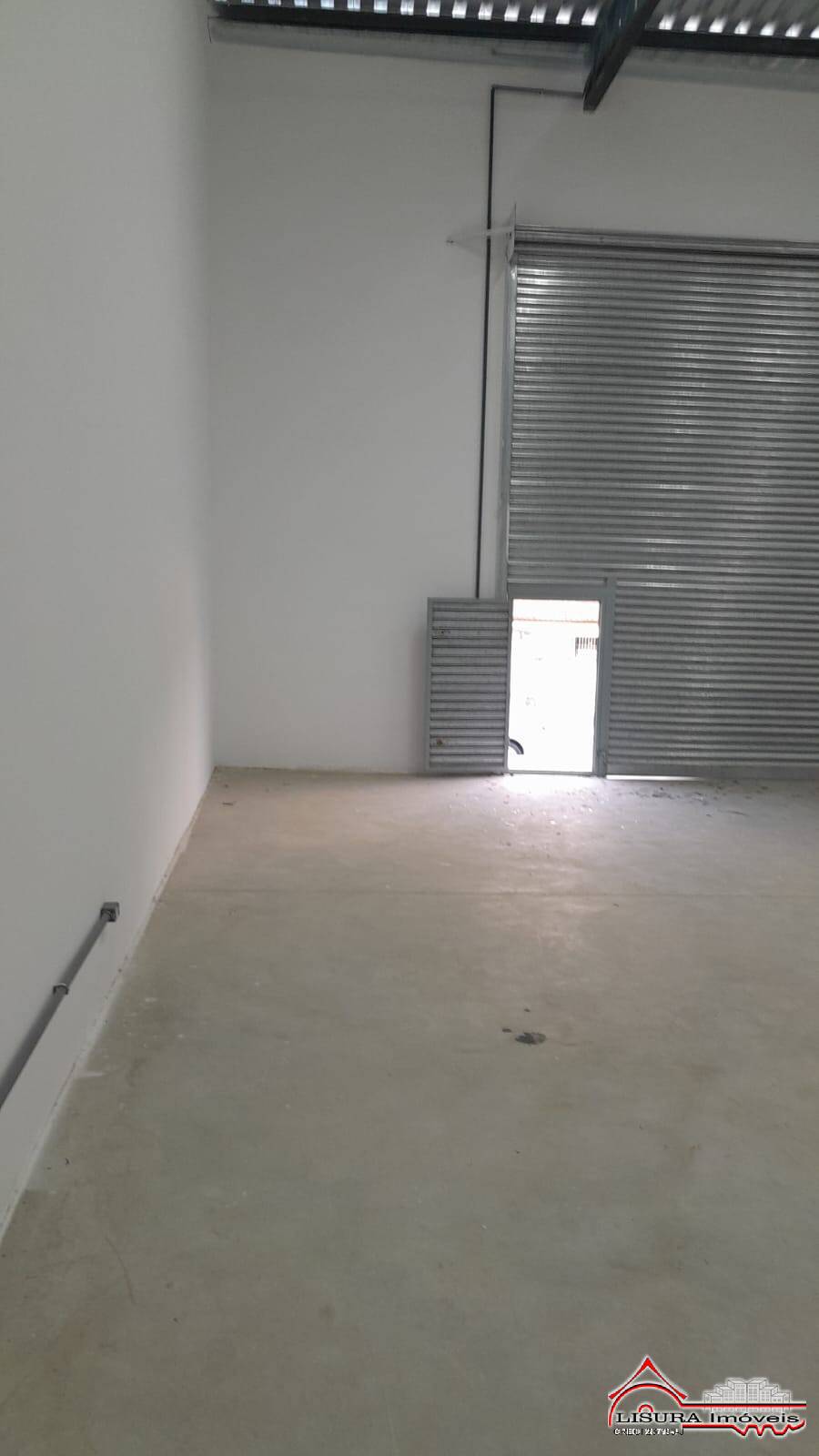 GALPÃO PARA LOCAÇÃO SANTO ANTONIO DA BOA VISTA JACAREI SP