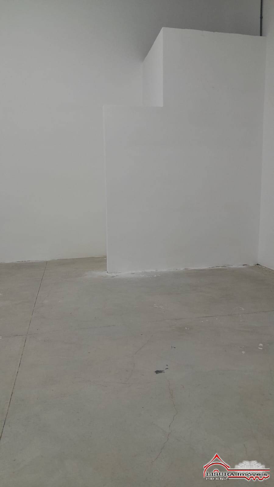GALPÃO PARA LOCAÇÃO SANTO ANTONIO DA BOA VISTA JACAREI SP