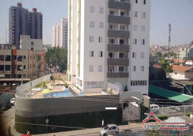 LINDO APARTAMENTO NO CENTRO DE JACAREÍ SP