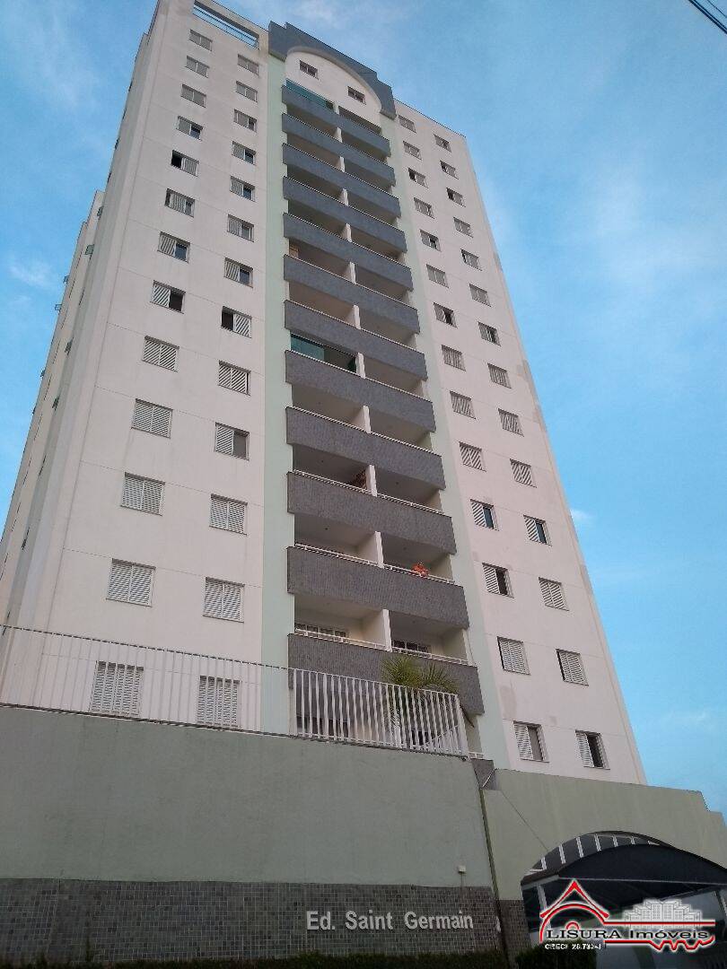 LINDO APARTAMENTO NO CENTRO DE JACAREÍ SP