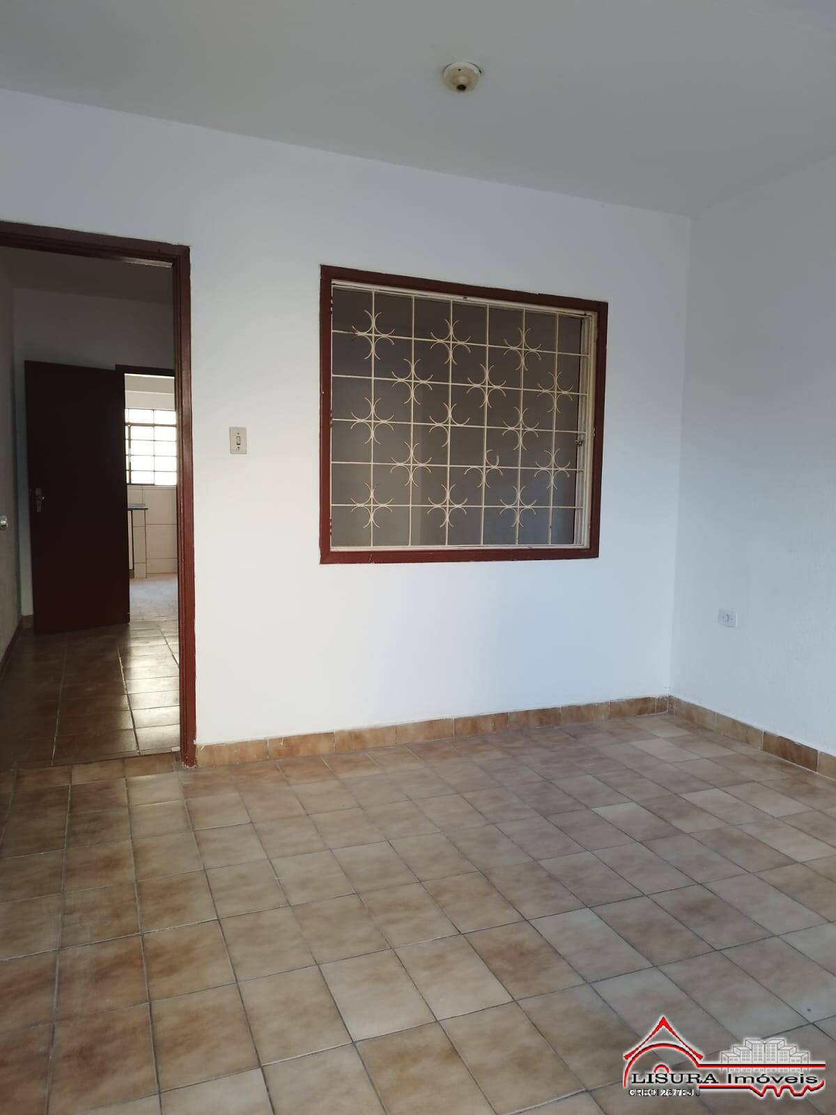 (I) CASA DE VILA NO JD SIESTA PARA VENDA JACAREÍ SP