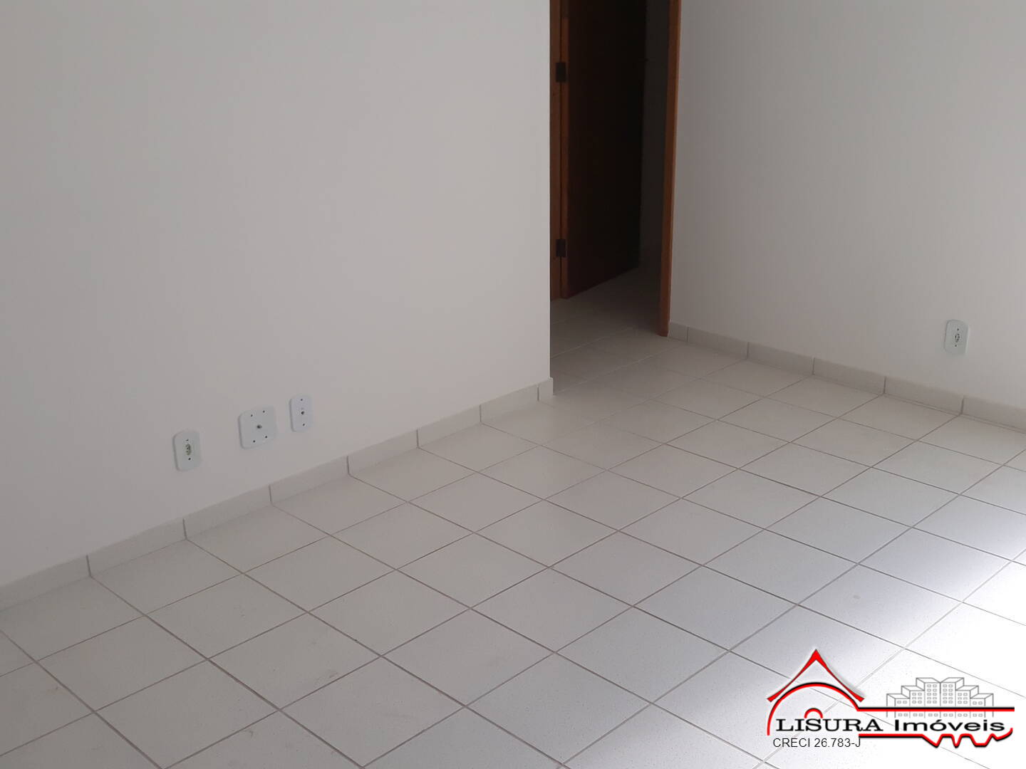 (VG) APARTAMENTO RESIDENCIAL TULIPAS JD CALIFORNIA JACAREÍ