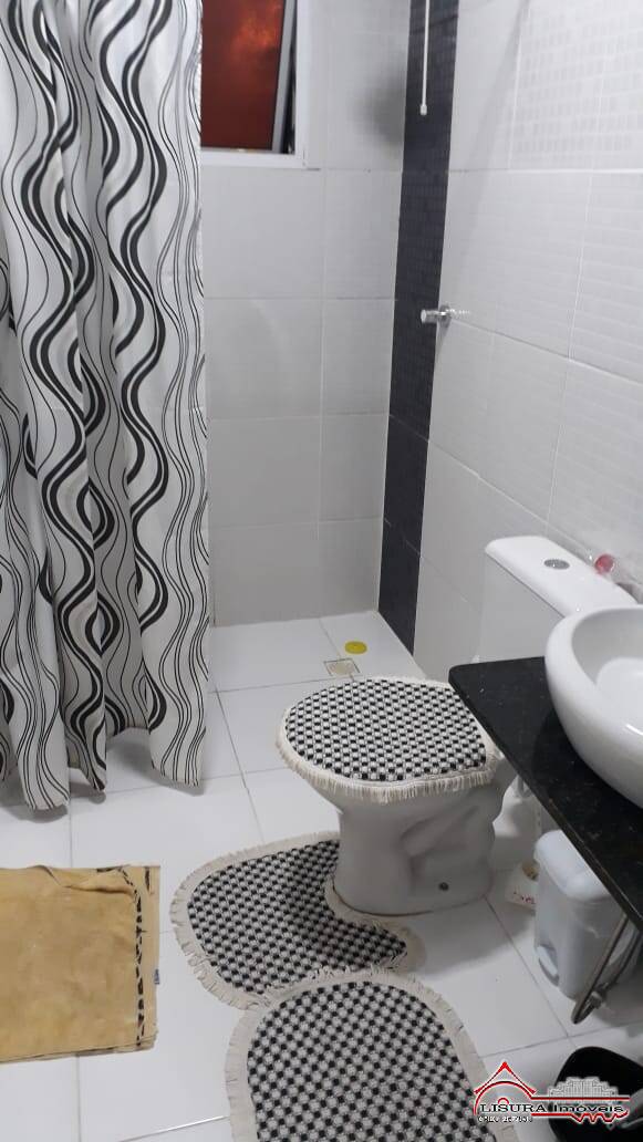 (TI) CASA EM PEQUENO CONDOMINIO NO JD BELA VISTA JACAREÍ SP