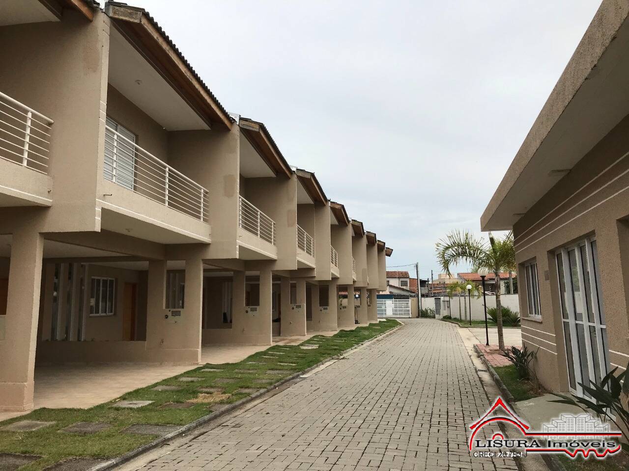 (WM) CASA EM CONDOMÍNIO VILLAGE IRIS JARDIM PAULISTANO JACAREÍ SP