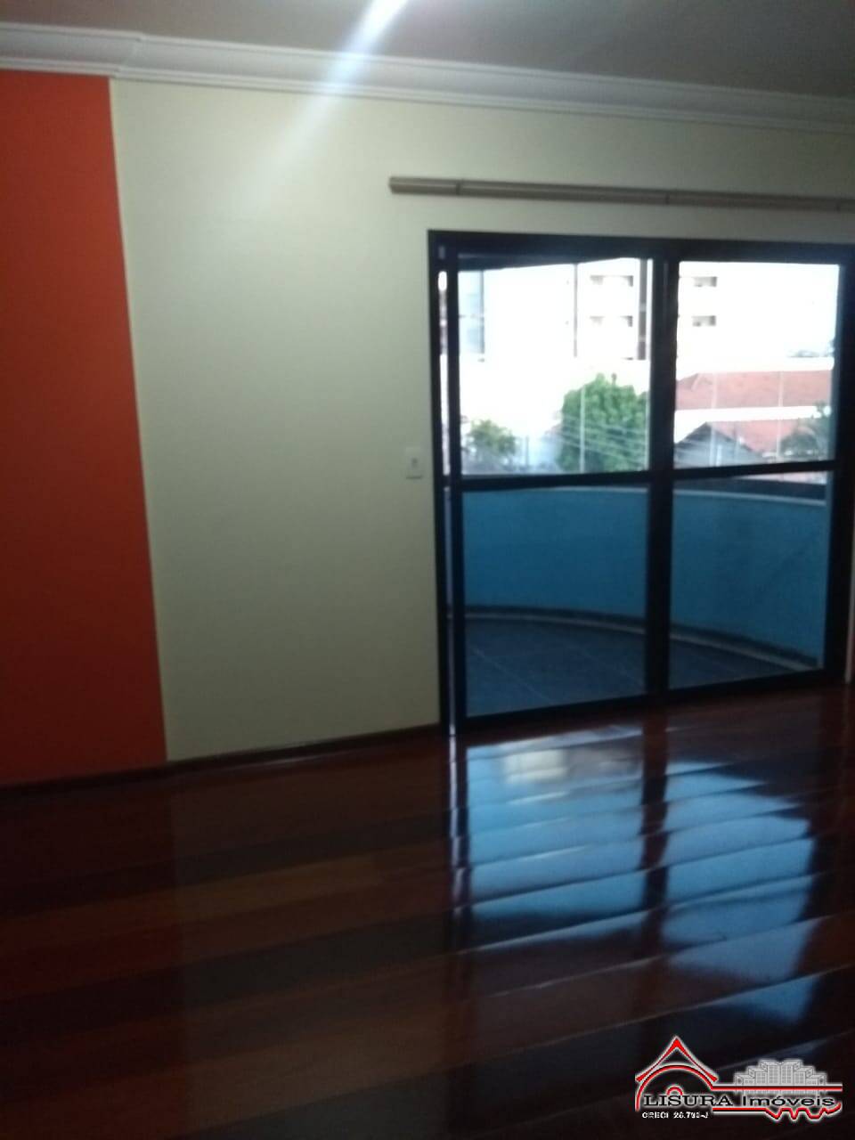 Apartamento à venda com 3 quartos, 154m² - Foto 2