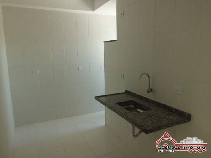 Apartamento à venda com 3 quartos, 70m² - Foto 4
