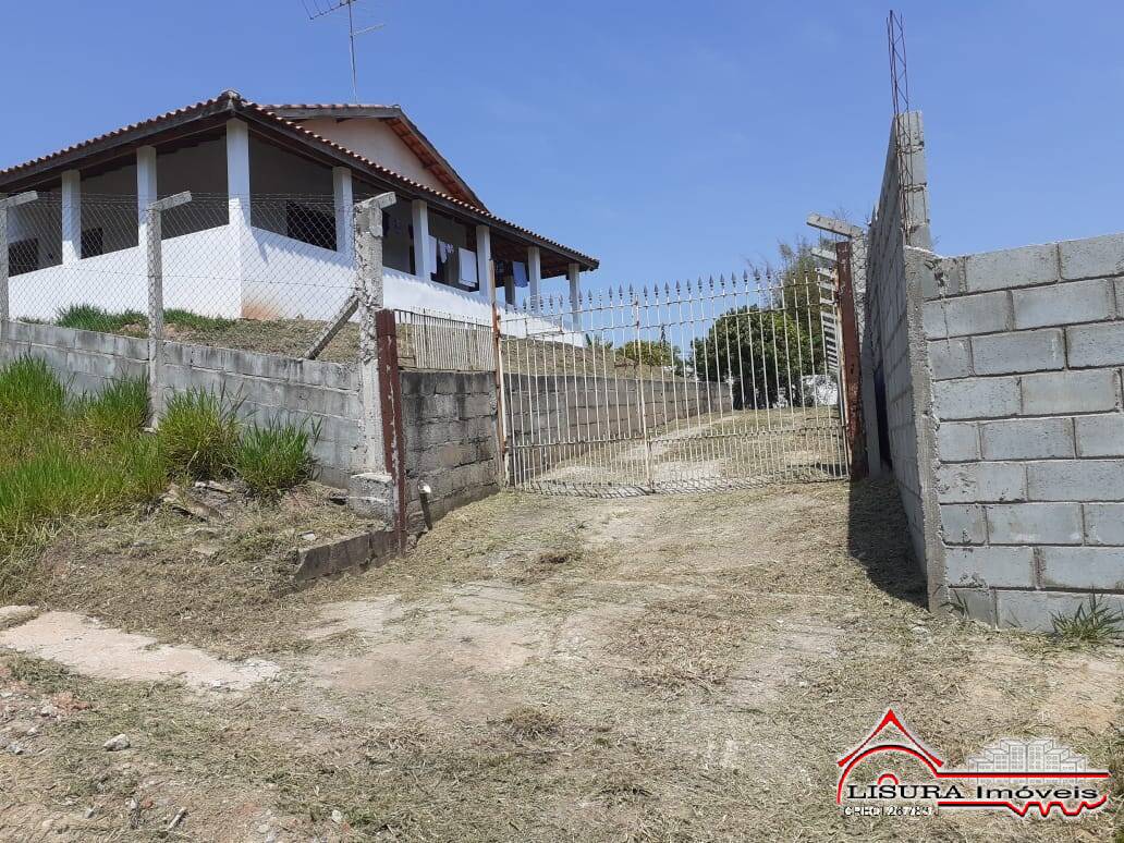 Terreno à venda com 3 quartos, 156m² - Foto 1