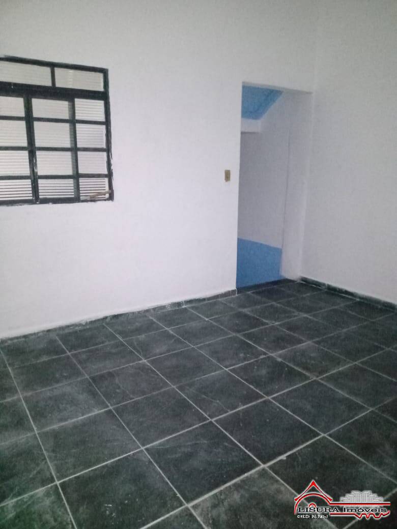 Casa para alugar com 3 quartos, 10m² - Foto 6