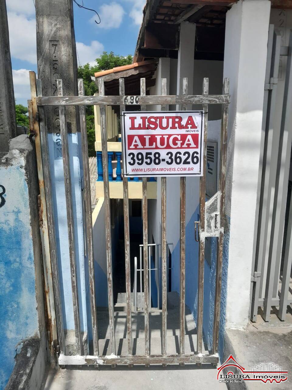 Casa para alugar com 3 quartos, 10m² - Foto 2