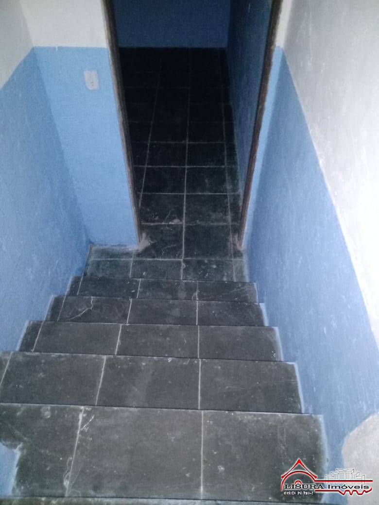 Casa para alugar com 3 quartos, 10m² - Foto 4