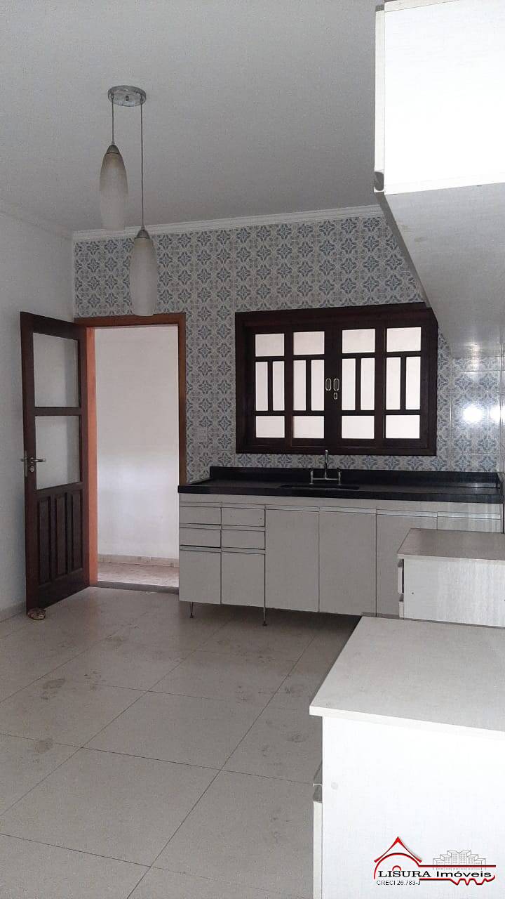 Casa para alugar com 3 quartos, 130m² - Foto 7