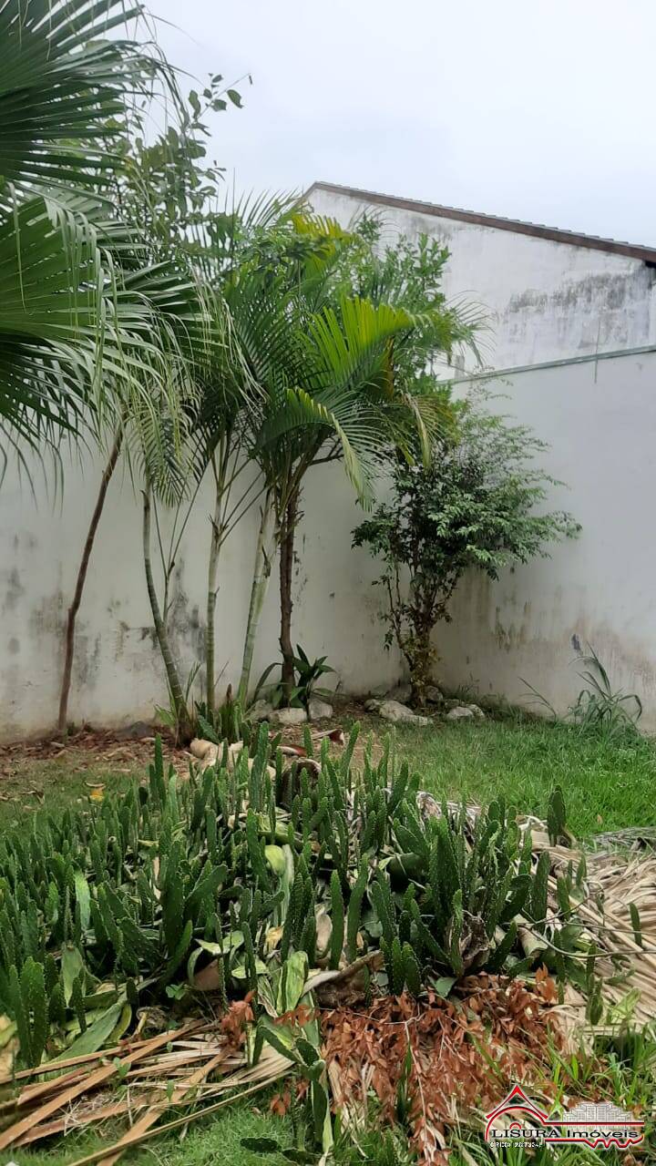 Casa para alugar com 3 quartos, 130m² - Foto 37