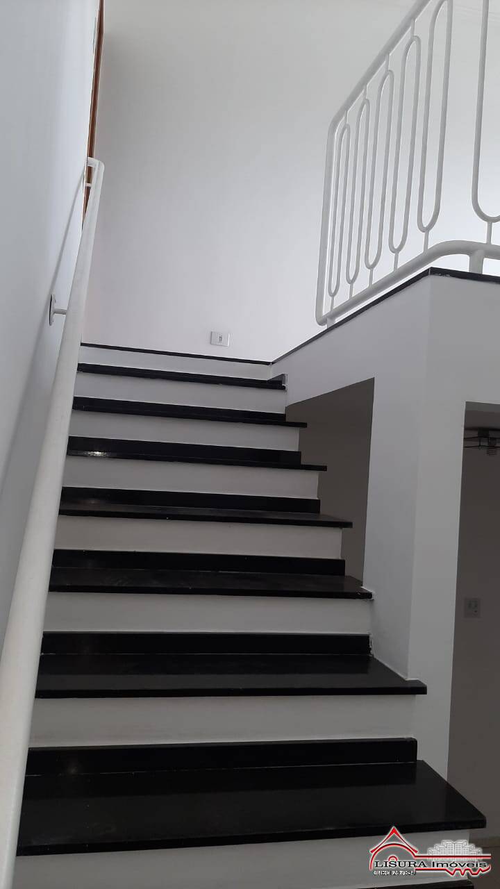 Casa para alugar com 3 quartos, 130m² - Foto 12