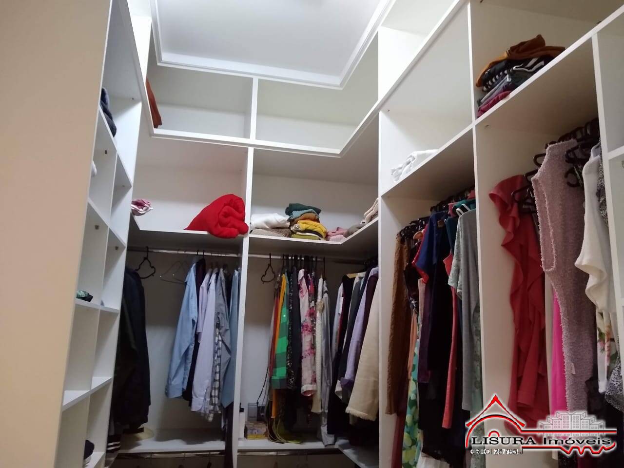 Casa de Condomínio à venda com 3 quartos, 305m² - Foto 16