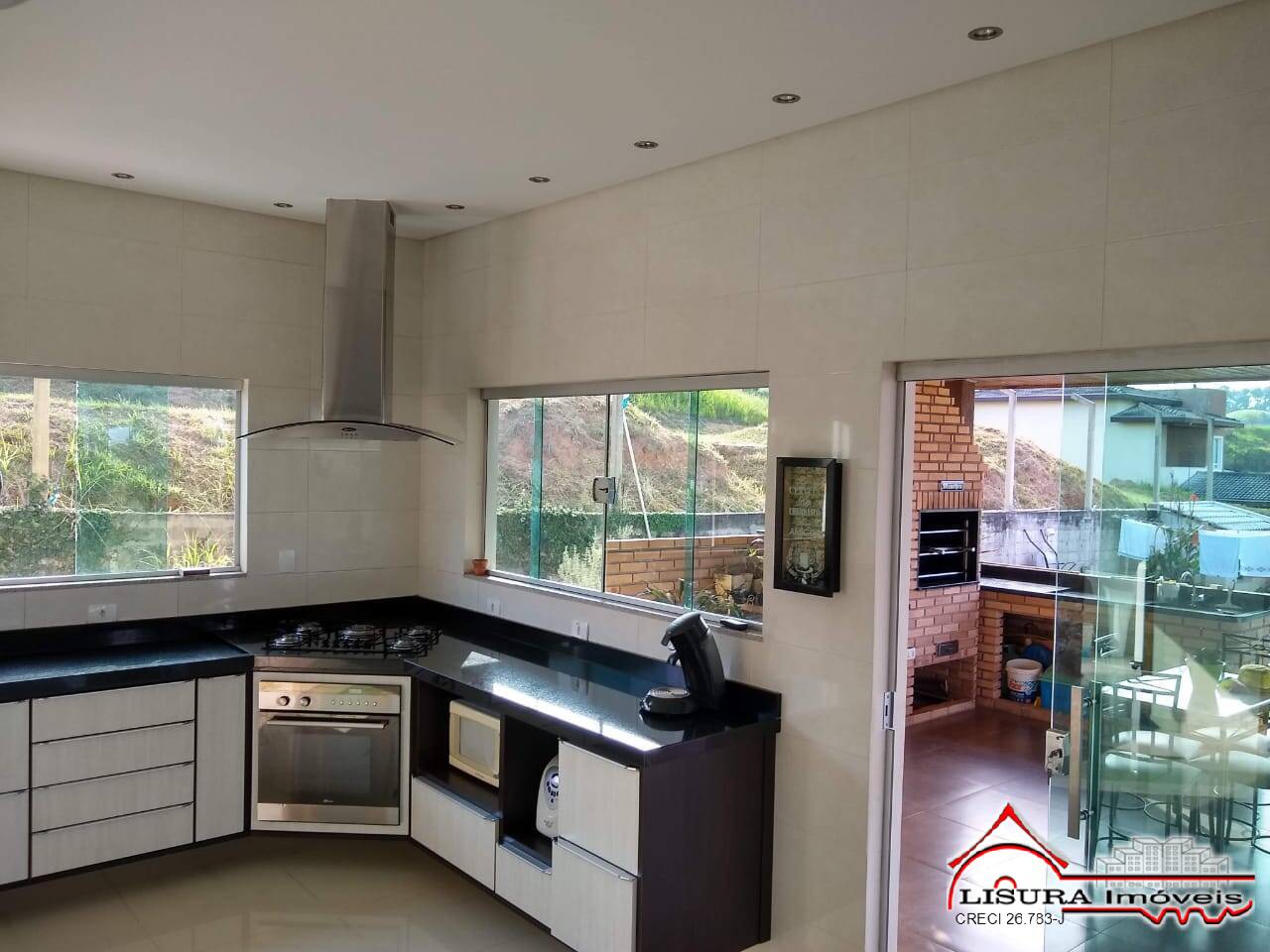 Casa de Condomínio à venda com 3 quartos, 305m² - Foto 32
