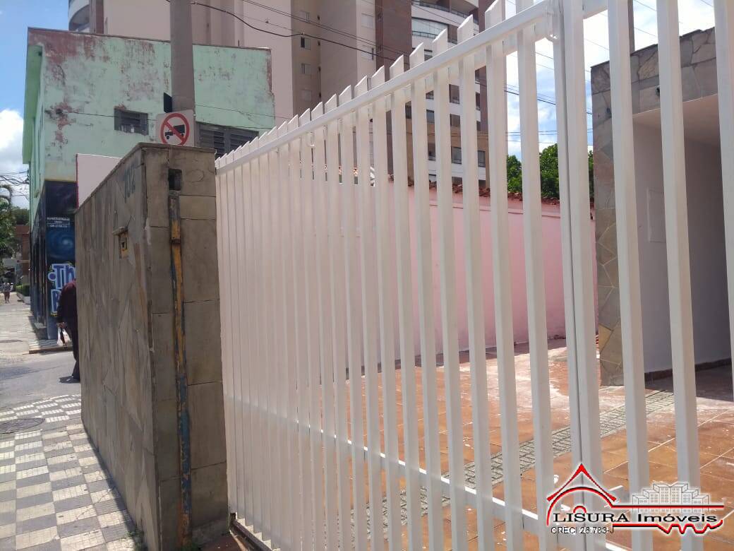 Casa à venda com 4 quartos, 156m² - Foto 13