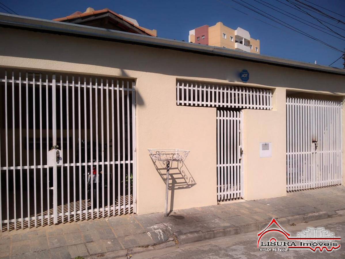 CASA NO JD CALIFORNIA JACAREÍ SP