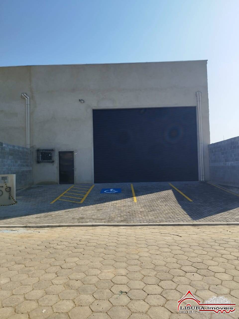 GALPÃO NOVO NO JD SANTA MARIA JACAREI SP 300M² CONTRUIDO