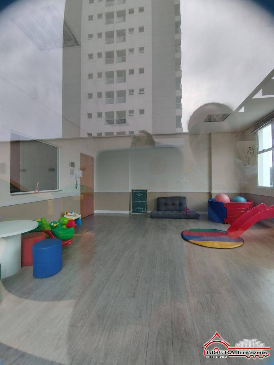 Apartamento para alugar com 3 quartos, 83m² - Foto 40