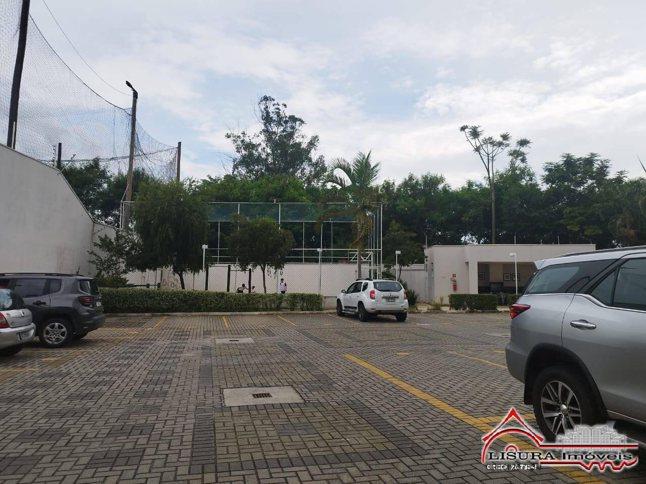 Apartamento para alugar com 3 quartos, 83m² - Foto 18
