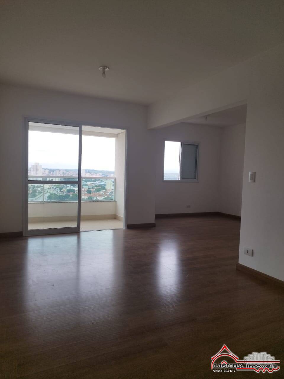 Apartamento para alugar com 3 quartos, 83m² - Foto 2