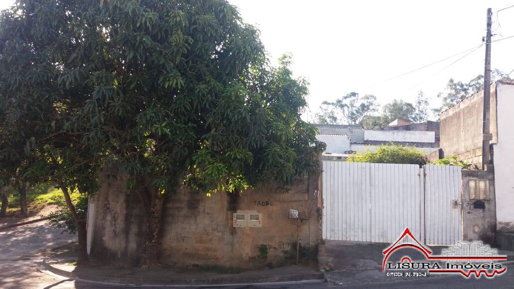 Casa à venda com 2 quartos, 115m² - Foto 1