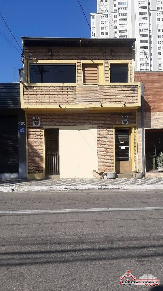Casa à venda com 7 quartos, 263m² - Foto 1