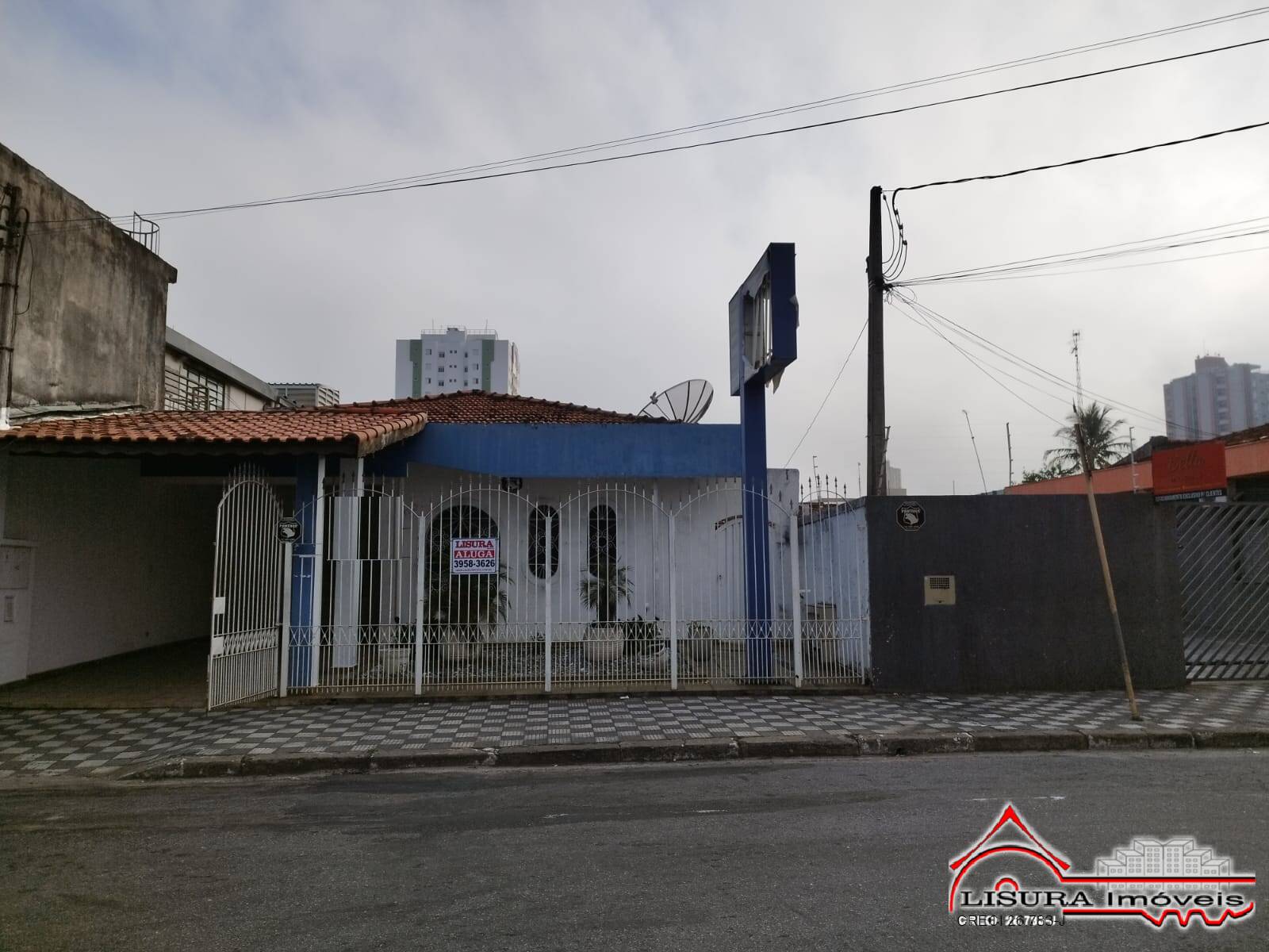 Prédio Inteiro para alugar, 164m² - Foto 2