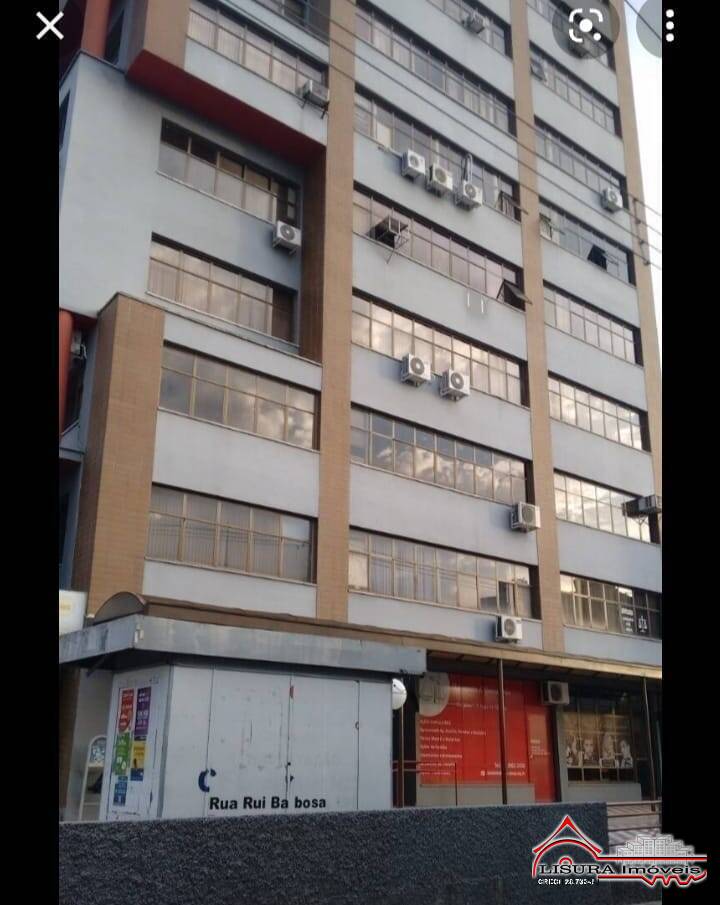 SALA NO EDIFÍCIO AMERICA AO LADO DO INSS JACAREÍ SP