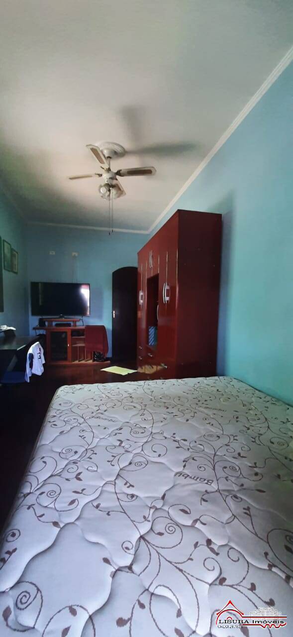 Casa à venda com 3 quartos, 284m² - Foto 7