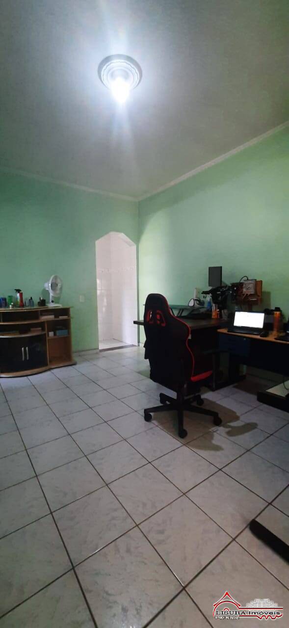 Casa à venda com 3 quartos, 284m² - Foto 4