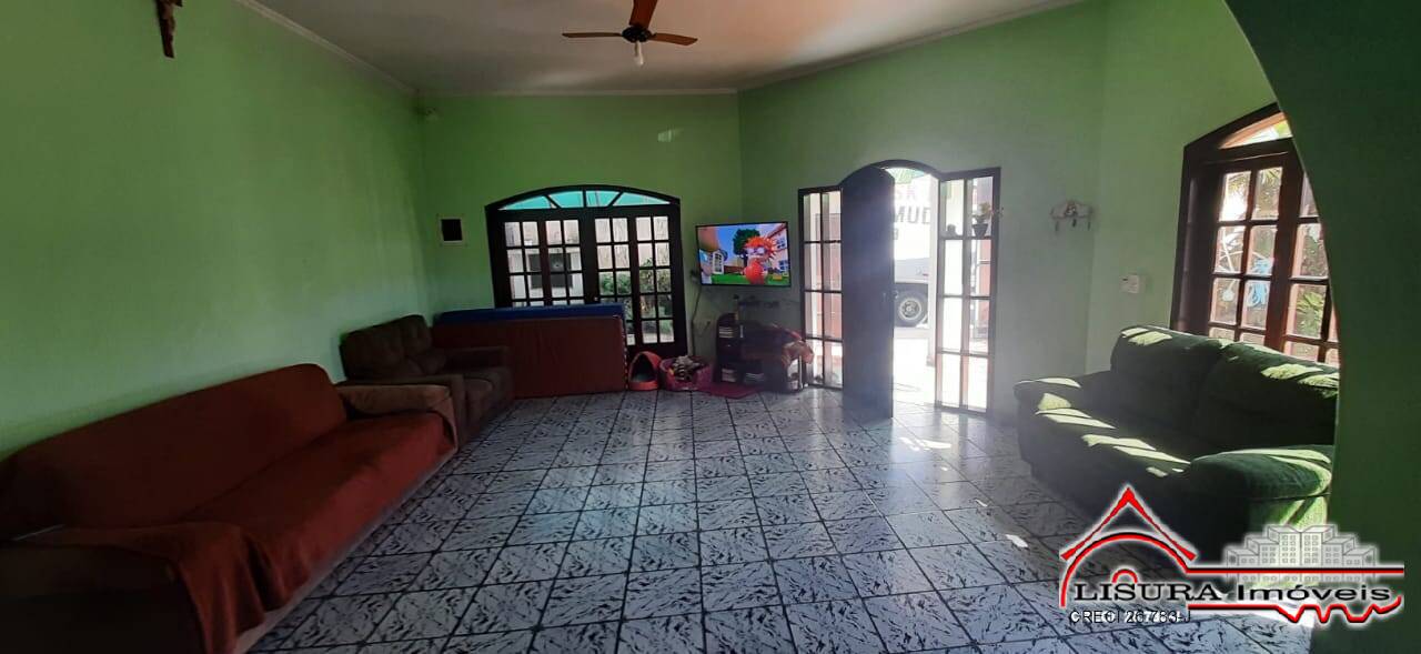 Casa, 3 quartos, 284 m² - Foto 1