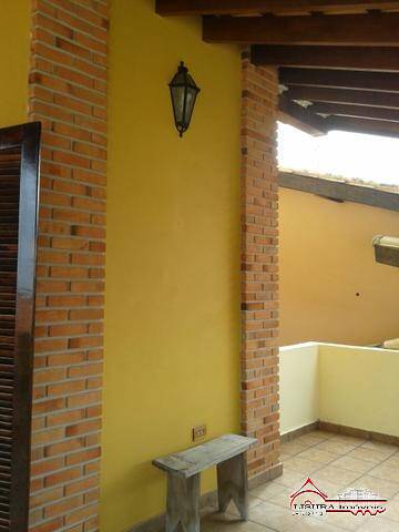 Casa à venda com 3 quartos, 242m² - Foto 17
