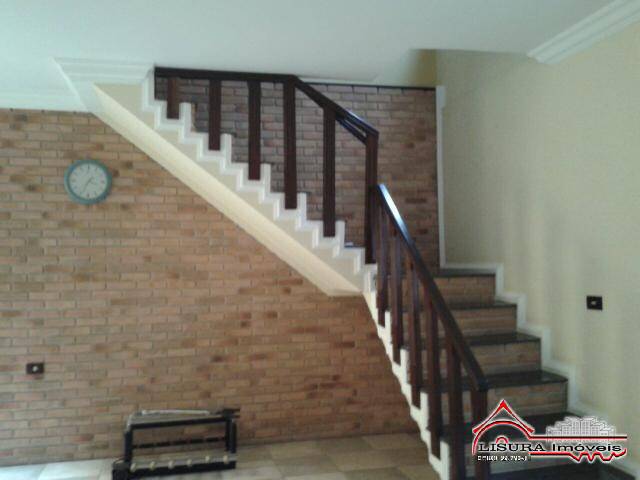 Casa à venda com 3 quartos, 242m² - Foto 5