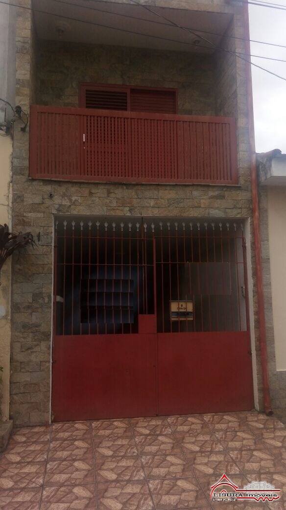 CASA NO CENTRO DE JACAREÍ -SP PARA VENDA