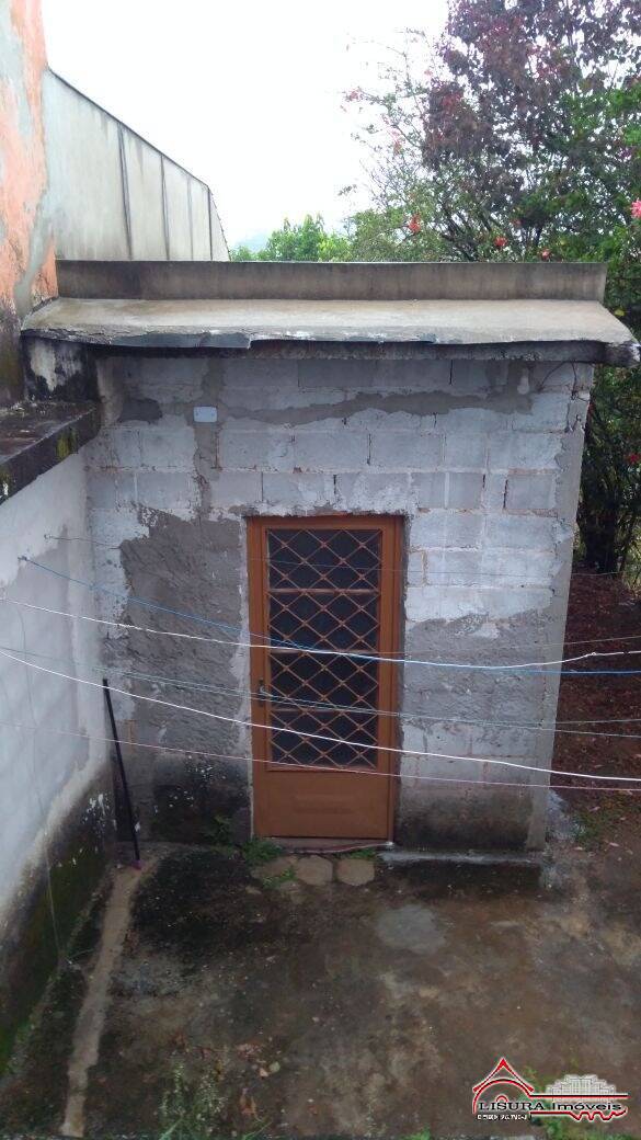 CASA A VENDA NO JARDIM PITORESCO JACAREÍ SP