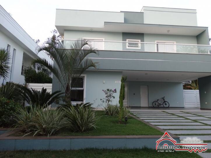 LINDA CASA NO CONDOMINIO SANTA CLARA JACAREÍ SP